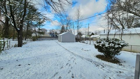 Tiny photo for 1739 Linwood Avenue, Columbus, OH 43207 (MLS # 225044791)