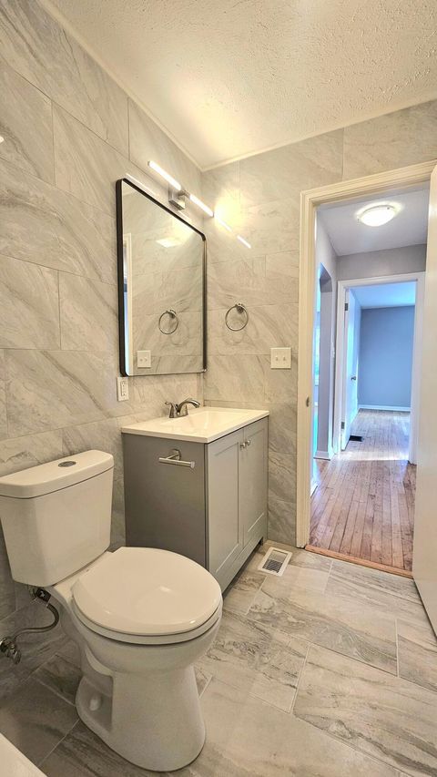 Tiny photo for 1739 Linwood Avenue, Columbus, OH 43207 (MLS # 225044791)