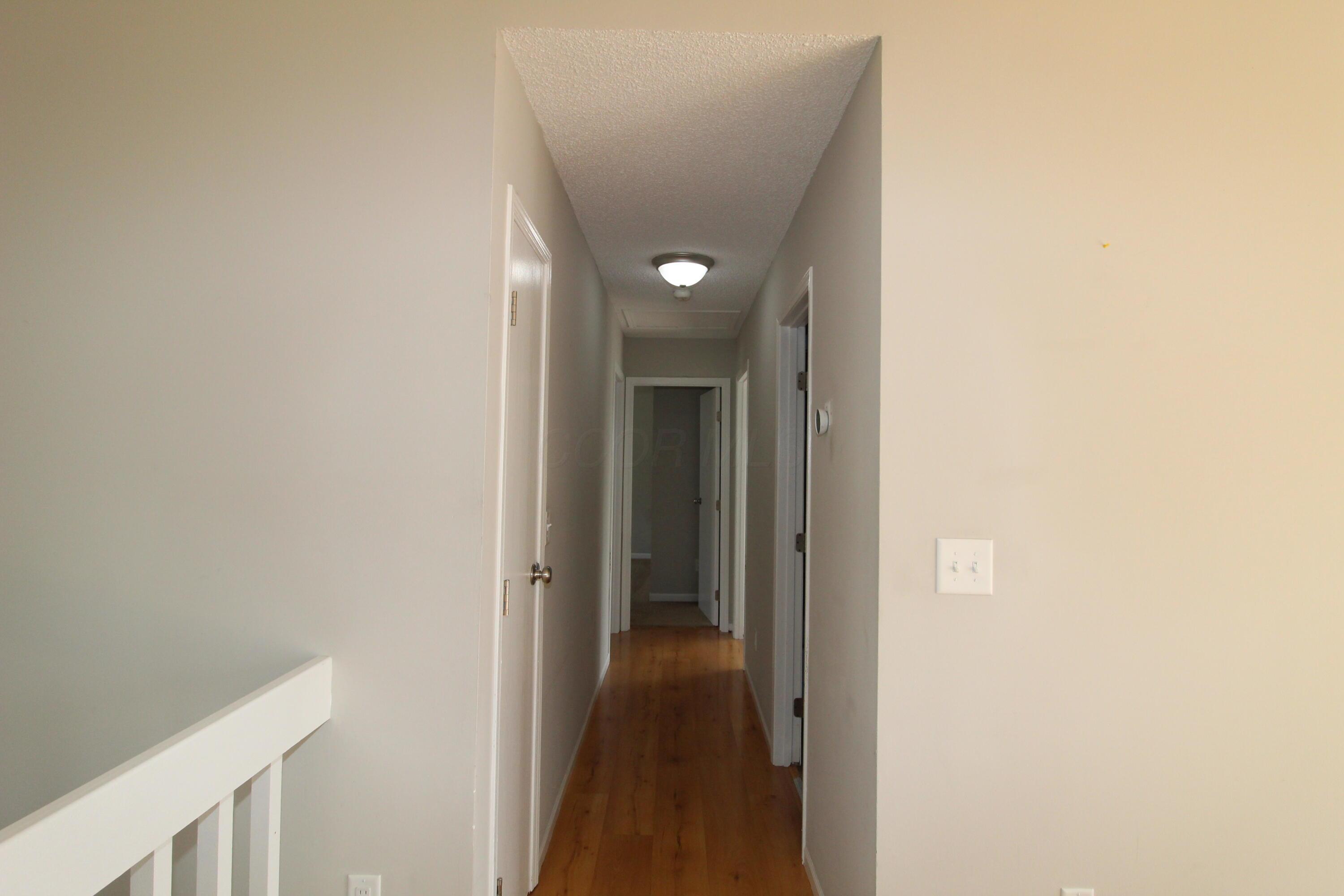 4909 Silver Bow Drive, Hilliard, Ohio image 16