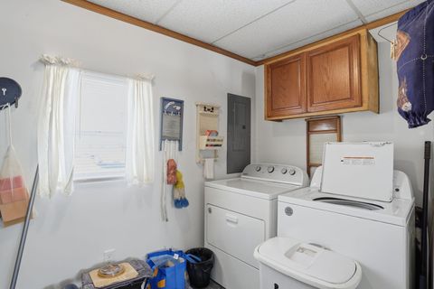 Tiny photo for 614 Garfield Avenue, Bellefontaine, OH 43311 (MLS # 225045453)