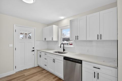 Tiny photo for 4053 Belfast Avenue, Cincinnati, OH 45236 (MLS # 225044779)