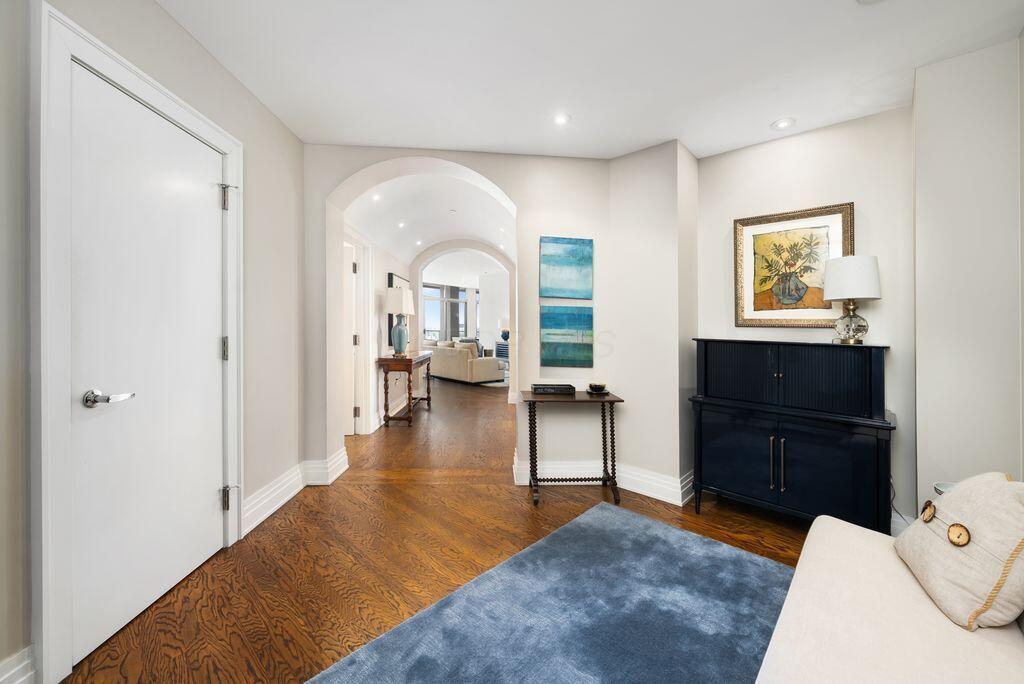 1 Miranova Place 2200