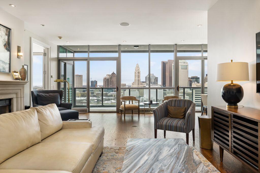 1 Miranova Place 2200