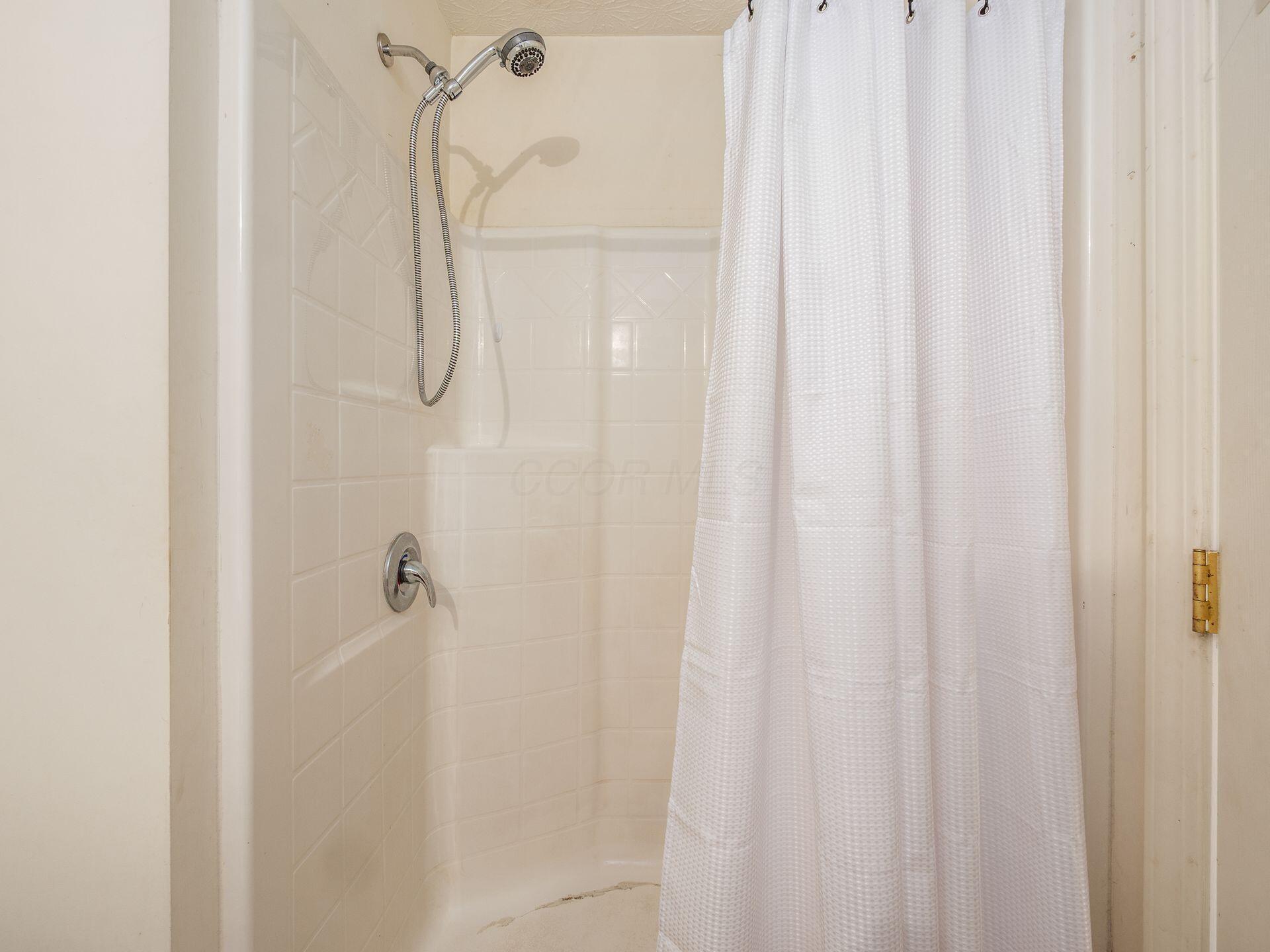 122 Deer Path Court, Pataskala, Ohio image 16