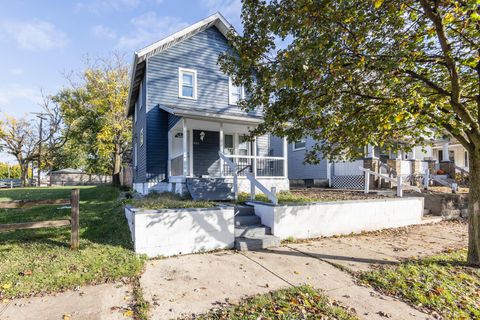 Photo of 482 E Jenkins Avenue, Columbus, OH 43207 (MLS # 226010899)