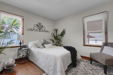 Tiny photo for 1560 Garling Avenue, Columbus, OH 43223 (MLS # 226000524)