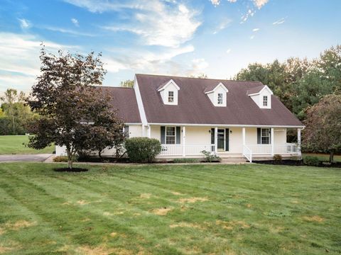 Photo of 640 Curve Road, Delaware, OH 43015 (MLS # 225036471)