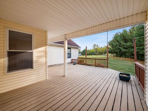 Tiny photo for 640 Curve Road, Delaware, OH 43015 (MLS # 225036471)