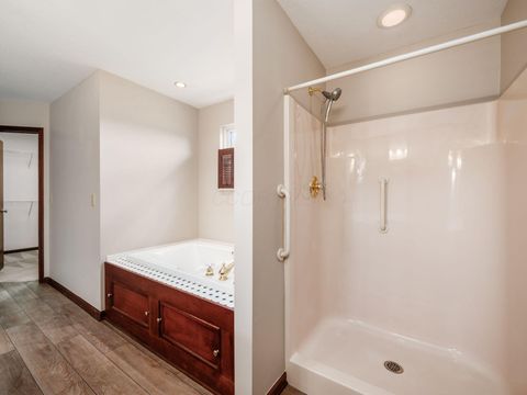 Tiny photo for 640 Curve Road, Delaware, OH 43015 (MLS # 225036471)