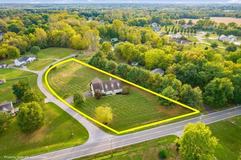 Tiny photo for 640 Curve Road, Delaware, OH 43015 (MLS # 225036471)