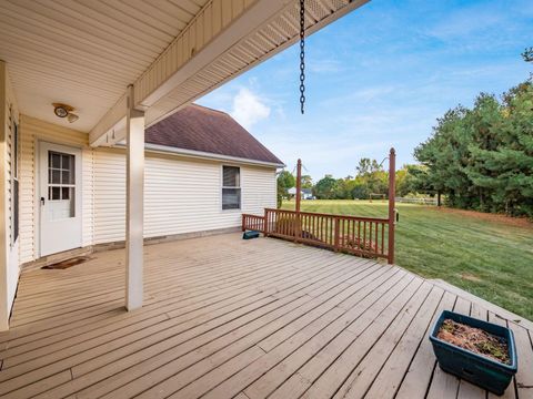 Tiny photo for 640 Curve Road, Delaware, OH 43015 (MLS # 225036471)