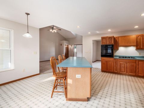 Tiny photo for 640 Curve Road, Delaware, OH 43015 (MLS # 225036471)