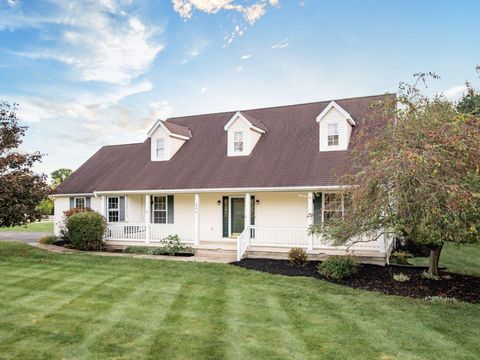 Tiny photo for 640 Curve Road, Delaware, OH 43015 (MLS # 225036471)