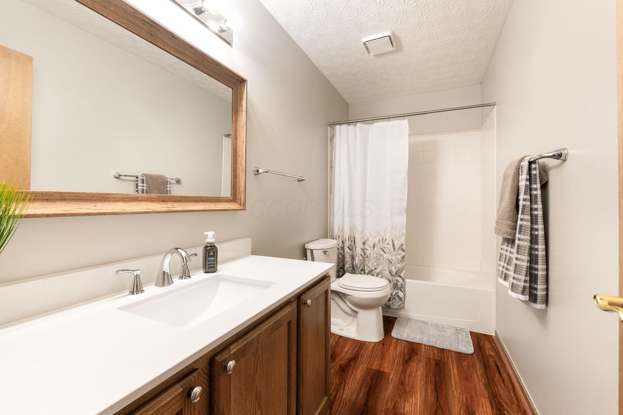 8138 Reynoldswood Drive, Reynoldsburg, Ohio image 46