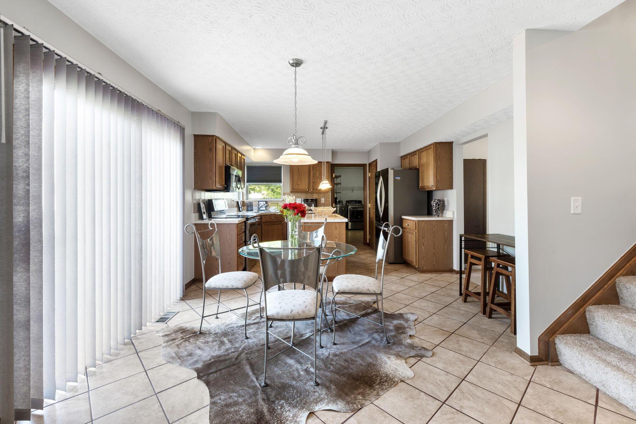 8138 Reynoldswood Drive, Reynoldsburg, Ohio image 23