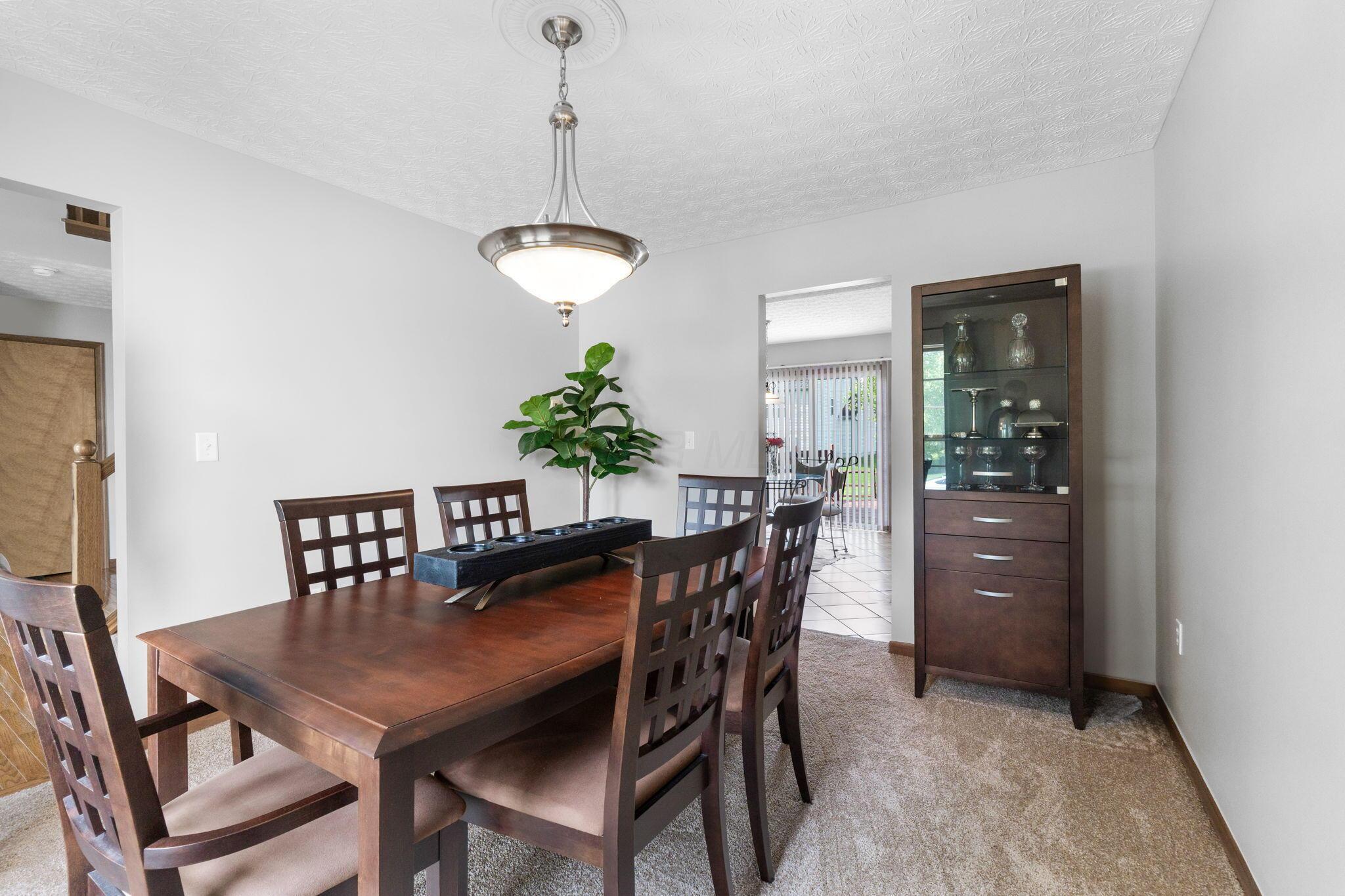 8138 Reynoldswood Drive, Reynoldsburg, Ohio image 26