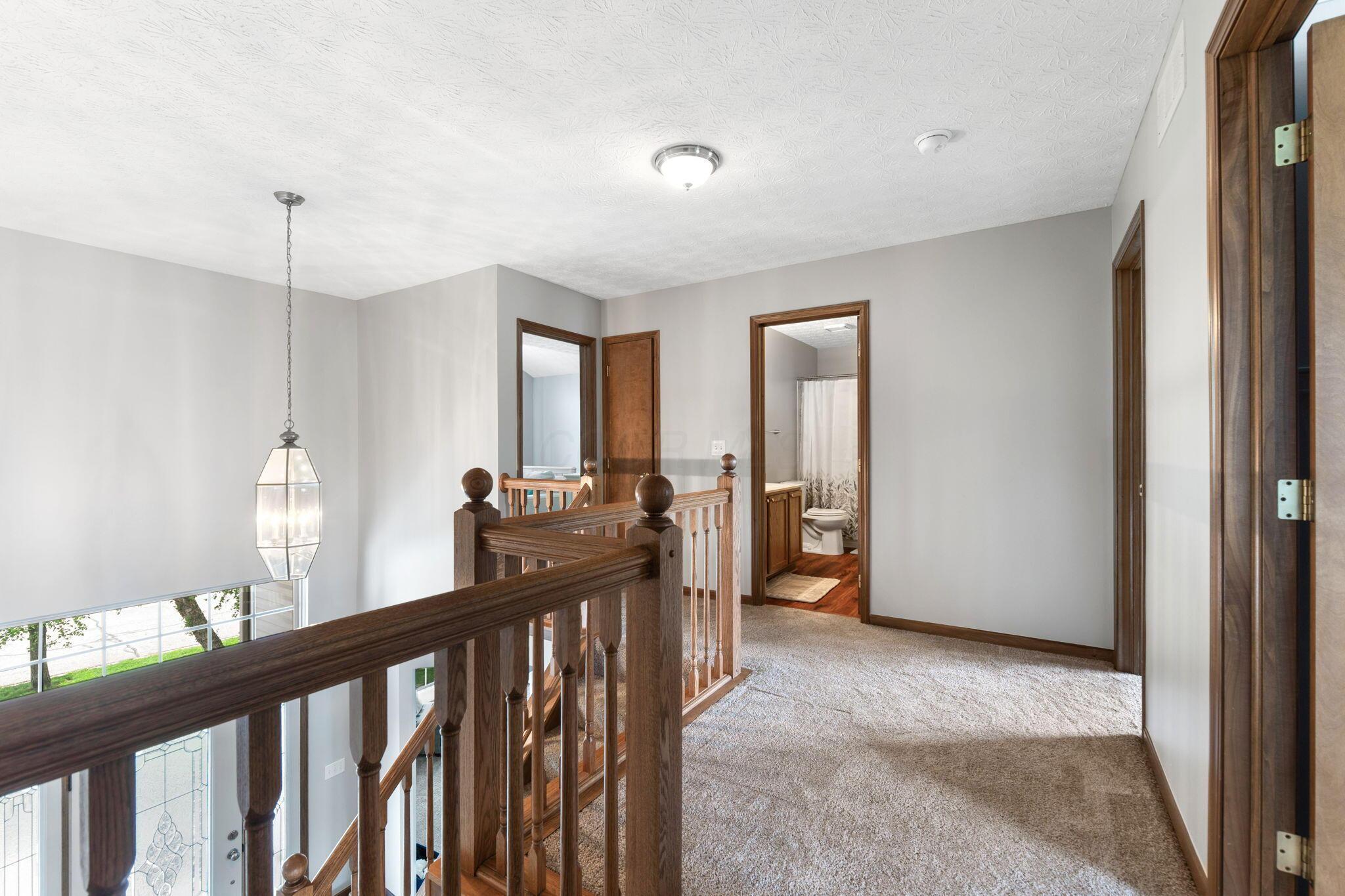 8138 Reynoldswood Drive, Reynoldsburg, Ohio image 33