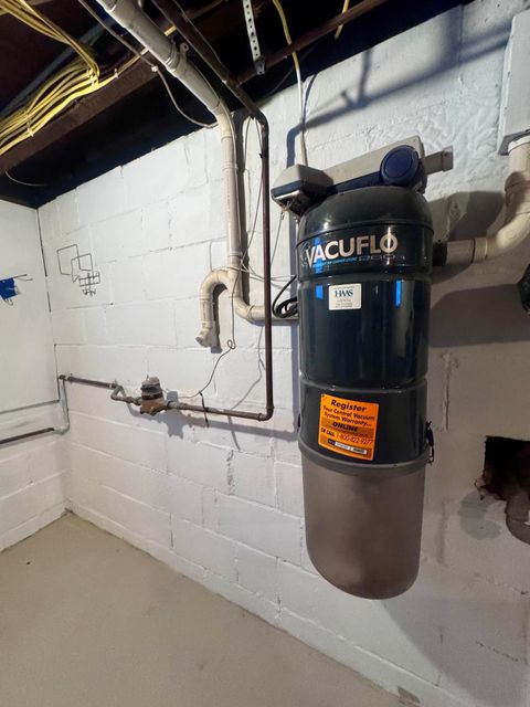 Tiny photo for 1327 Elm Street, Cambridge, OH 43725 (MLS # 225044750)