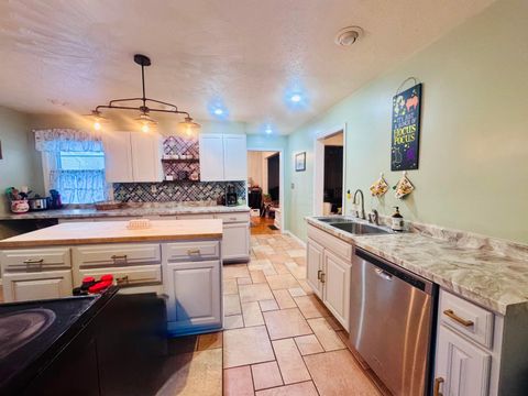 Tiny photo for 1327 Elm Street, Cambridge, OH 43725 (MLS # 225044750)