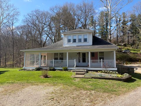 Photo of 9410 State Route 93 SE, New Straitsville, OH 43766 (MLS # 226011608)
