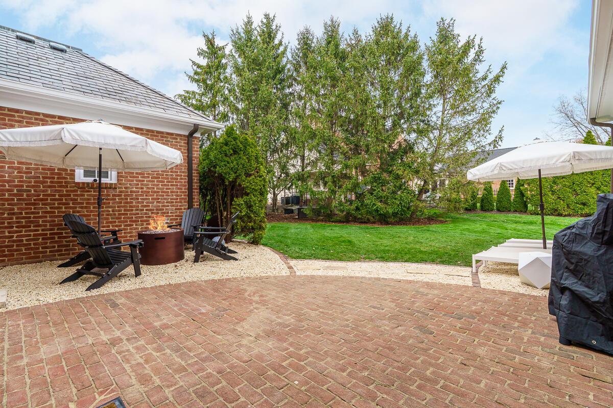 4945 Yantis Drive, New Albany, Ohio image 3