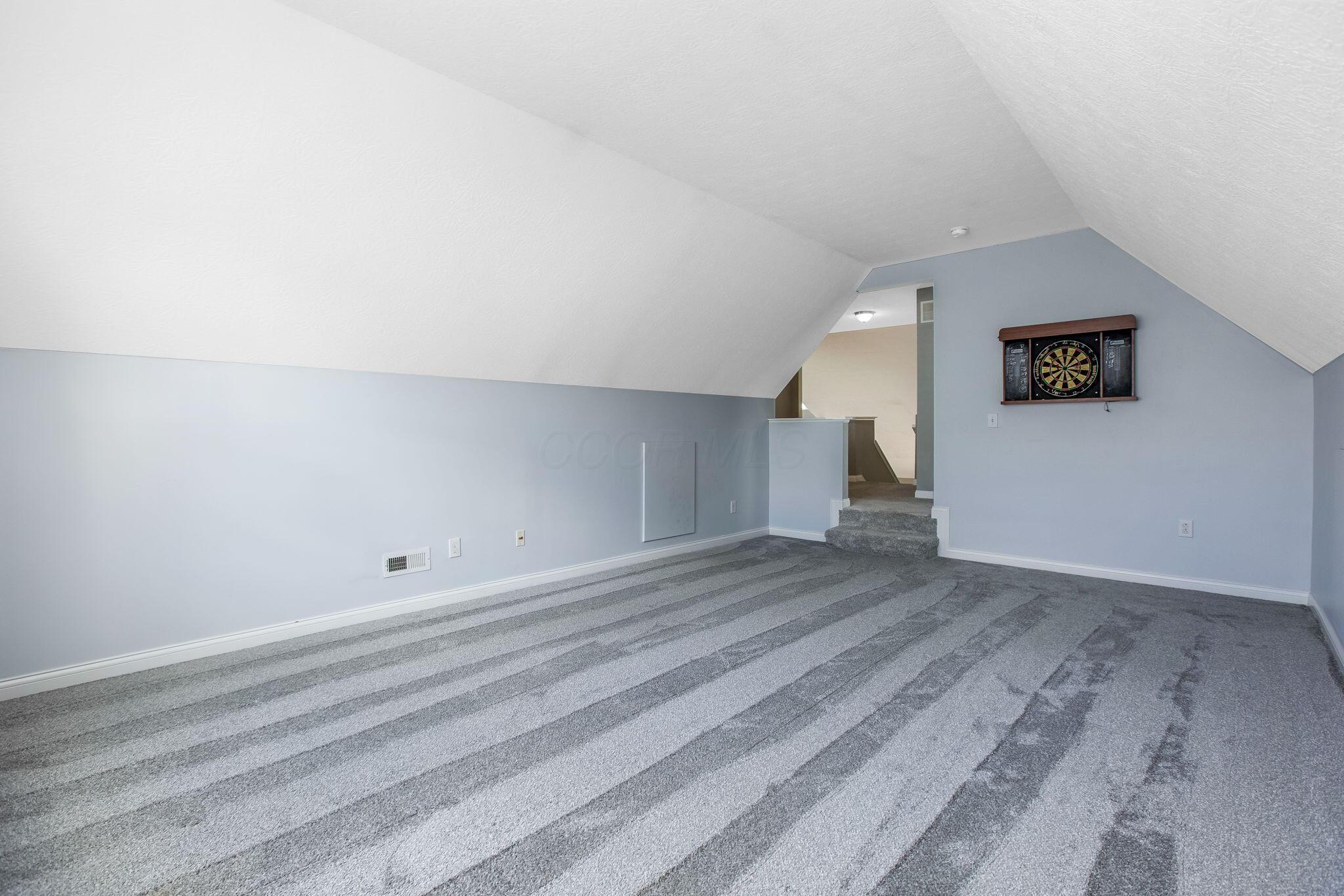 4507 Snowy Meadow Drive, Grove City, Ohio image 39