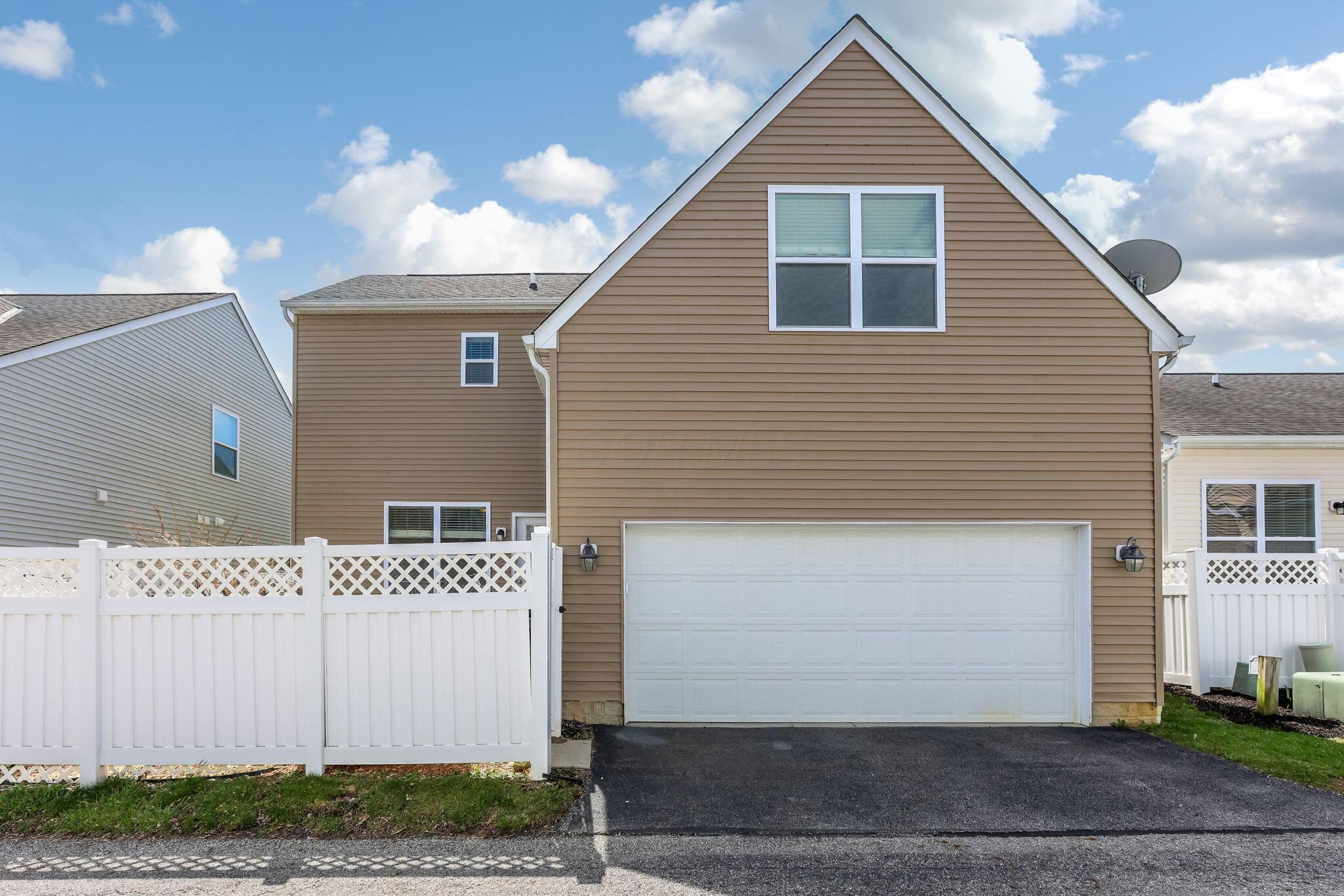 4507 Snowy Meadow Drive, Grove City, Ohio image 45