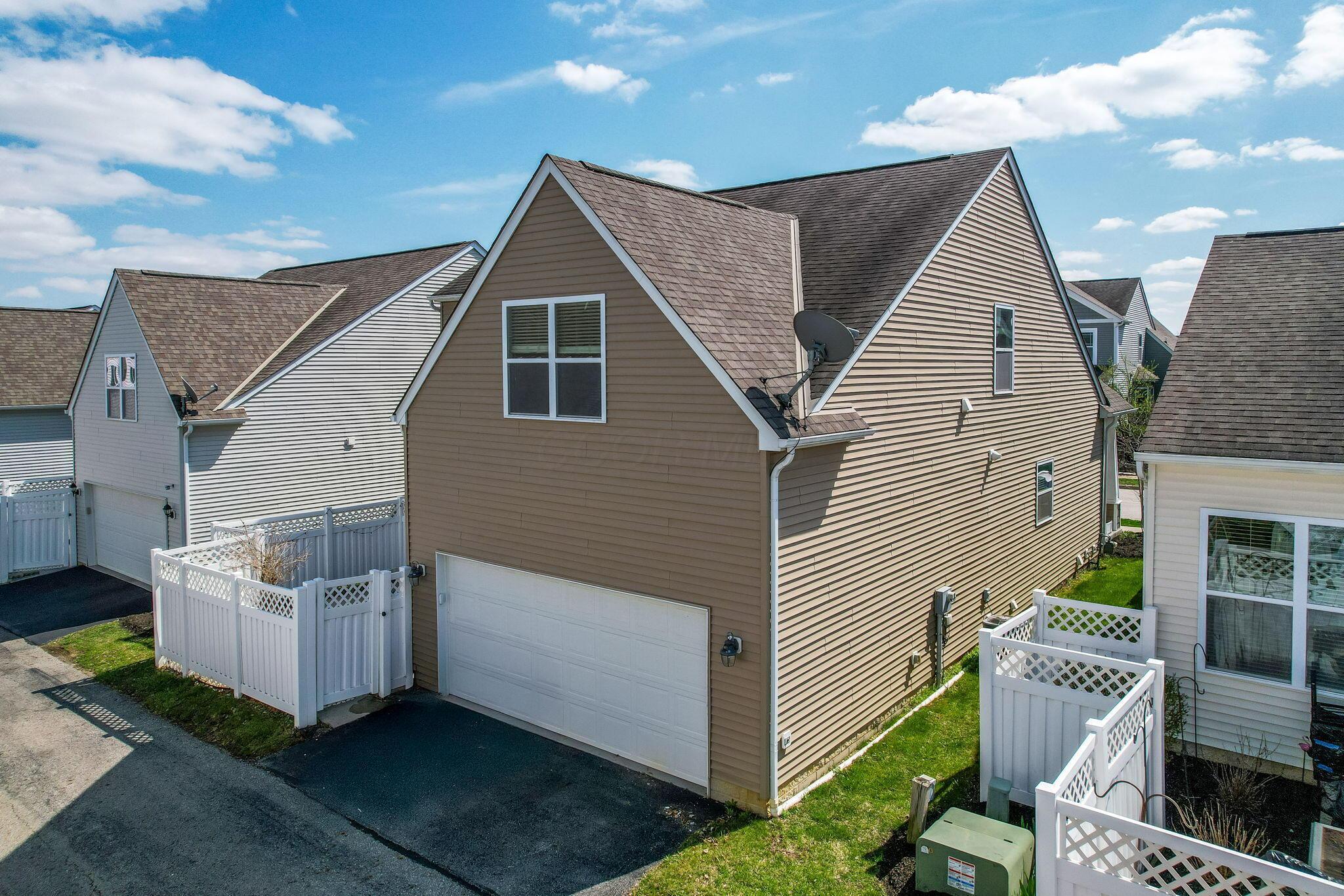 4507 Snowy Meadow Drive, Grove City, Ohio image 44