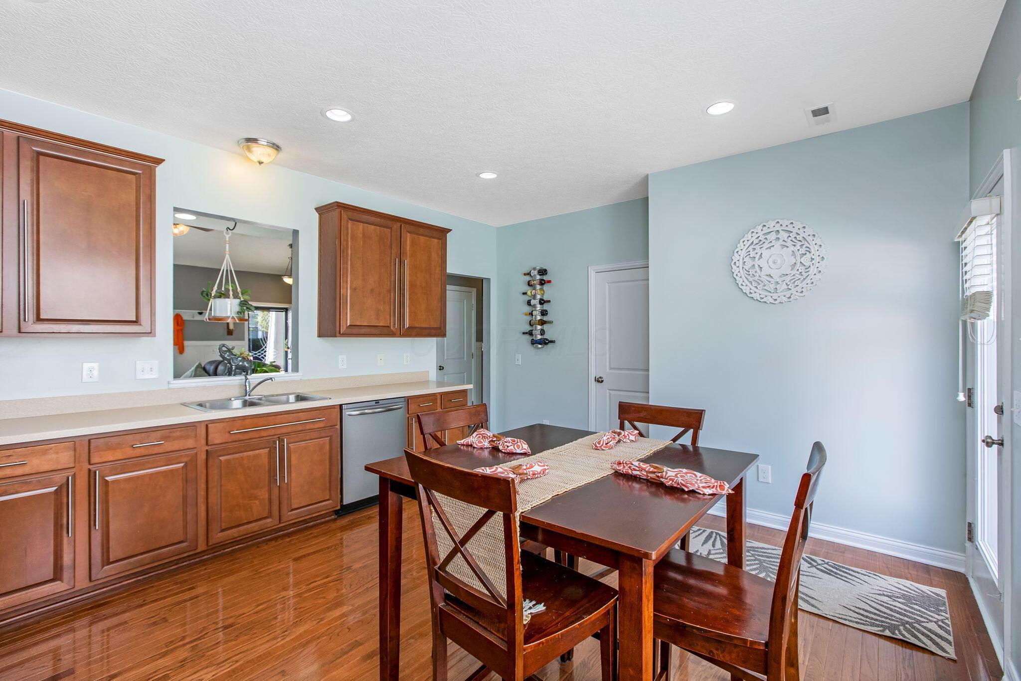 4507 Snowy Meadow Drive, Grove City, Ohio image 20