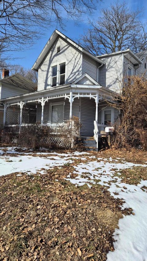 Photo of 606 W Main Street, Newark, OH 43055 (MLS # 226004336)