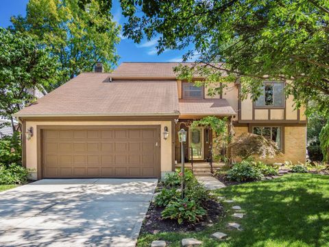 Photo of 1505 Eastmeadow Place, Columbus, OH 43235 (MLS # 225044521)