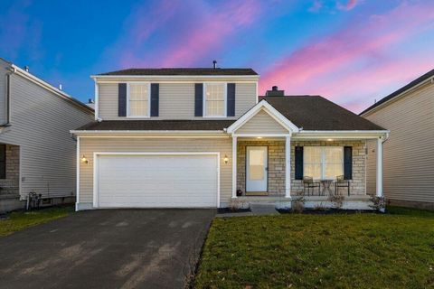 Photo of 3768 Pendent Lane, Columbus, OH 43207 (MLS # 226007132)