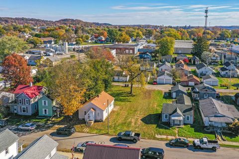 Tiny photo for 140 Sherman Avenue, Lancaster, OH 43130 (MLS # 225041778)