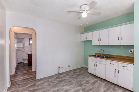 Tiny photo for 140 Sherman Avenue, Lancaster, OH 43130 (MLS # 225041778)