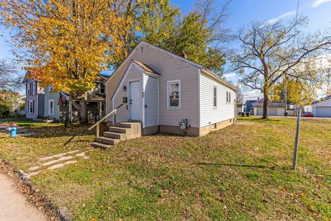 Photo of 140 Sherman Avenue, Lancaster, OH 43130 (MLS # 225041778)