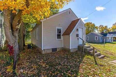Tiny photo for 140 Sherman Avenue, Lancaster, OH 43130 (MLS # 225041778)