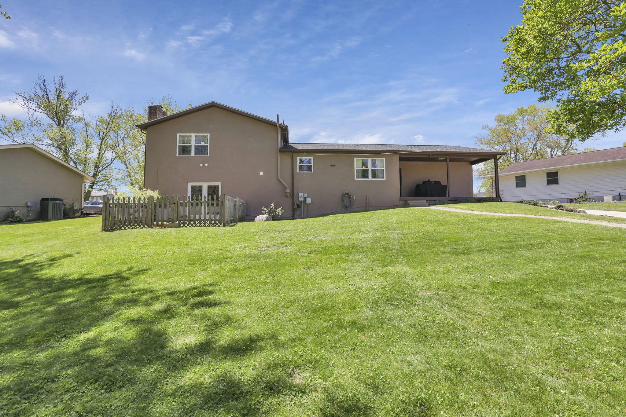140 Craig Drive, Thornville, Ohio image 3
