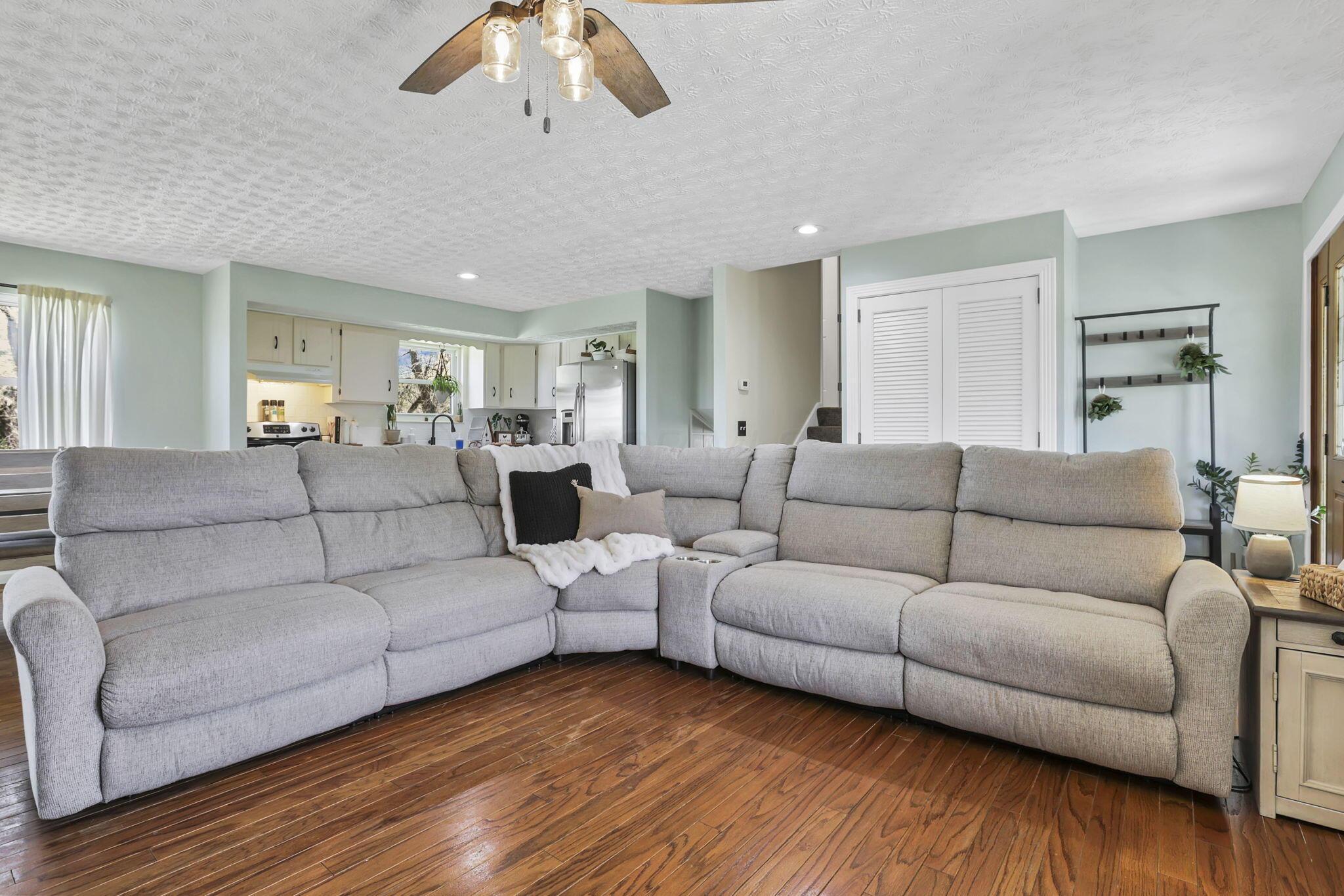 140 Craig Drive, Thornville, Ohio image 13