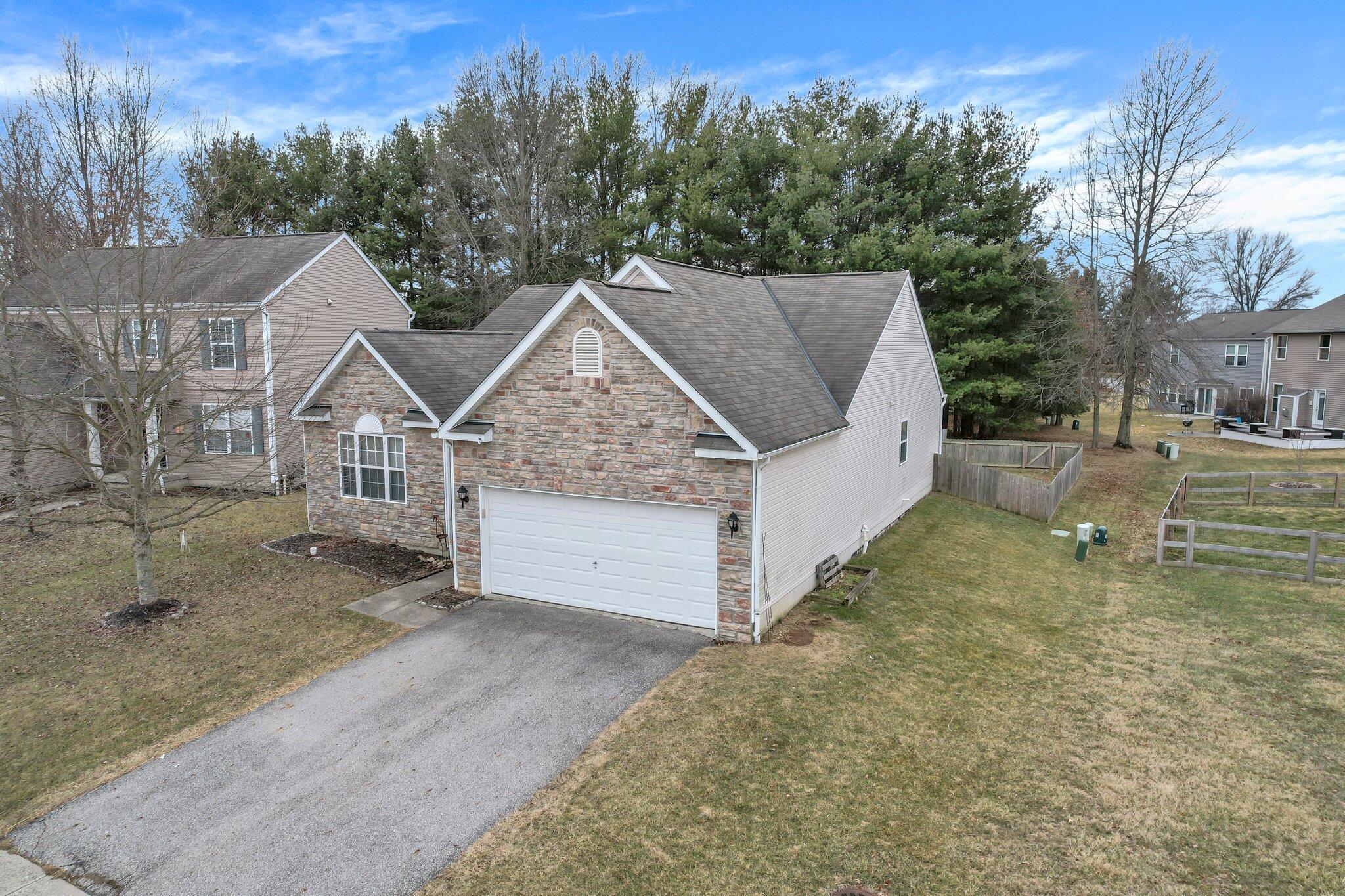 7511 Twisted Bark Drive, Canal Winchester, Ohio image 41