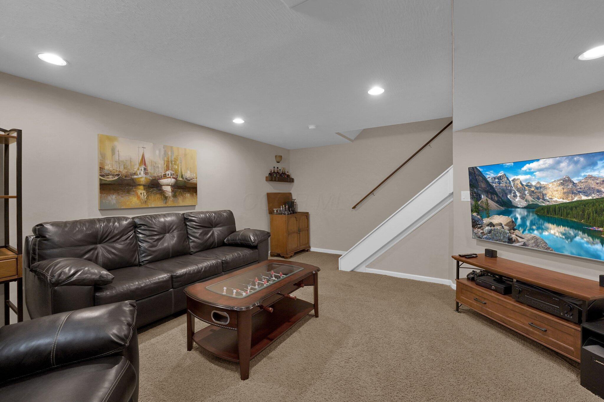 8271 Olympus Lane, Blacklick, Ohio image 36