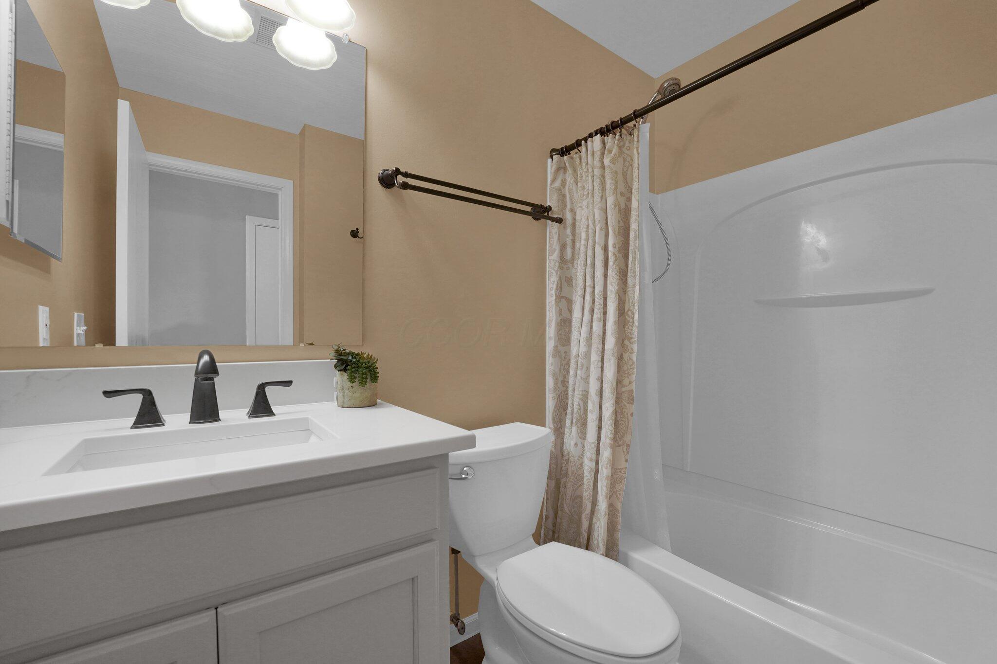 8271 Olympus Lane, Blacklick, Ohio image 34
