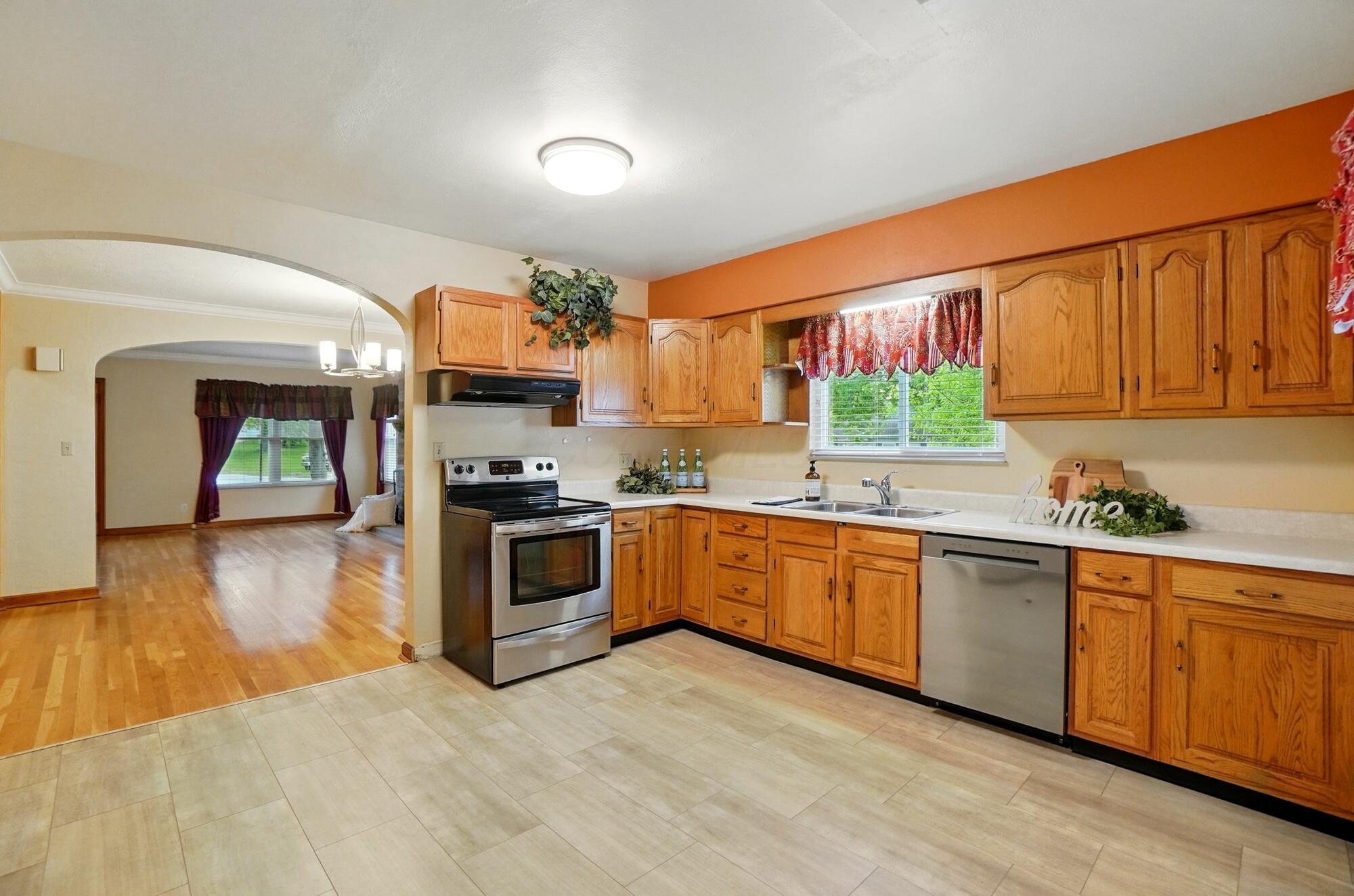 305 Letts Avenue, Sunbury, Ohio image 16