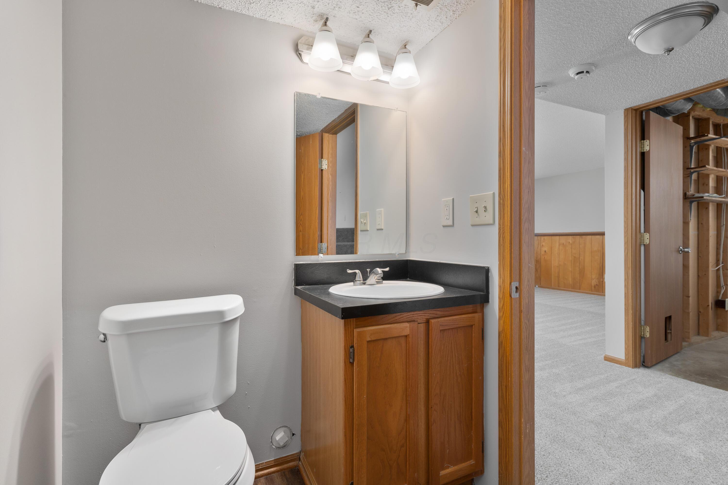 5772 Nike Drive, Hilliard, Ohio image 28