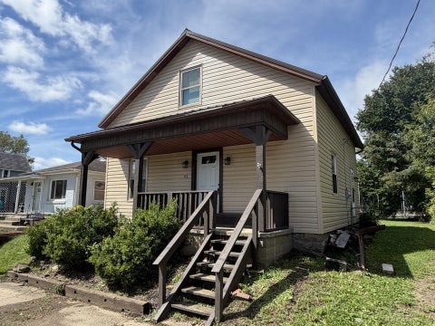 Photo of 61 Rosebud Avenue, Newark, OH 43055 (MLS # 226033888)
