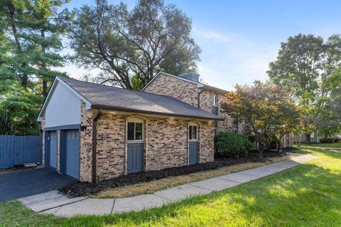 Tiny photo for 2687 Snouffer Road, Columbus, OH 43235 (MLS # 225037587)