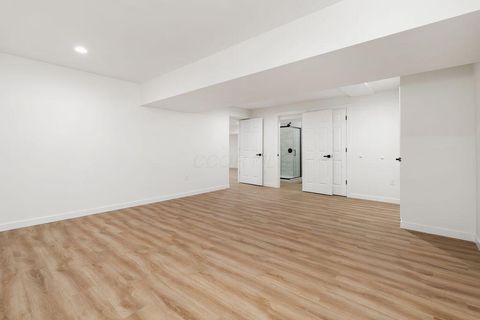 Tiny photo for 2687 Snouffer Road, Columbus, OH 43235 (MLS # 225037587)