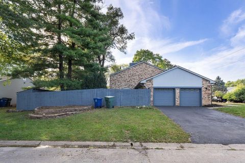 Tiny photo for 2687 Snouffer Road, Columbus, OH 43235 (MLS # 225037587)