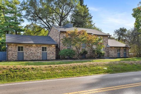 Tiny photo for 2687 Snouffer Road, Columbus, OH 43235 (MLS # 225037587)