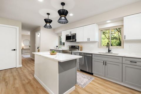 Tiny photo for 2687 Snouffer Road, Columbus, OH 43235 (MLS # 225037587)