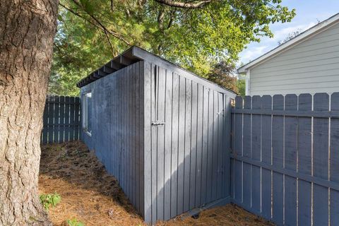 Tiny photo for 2687 Snouffer Road, Columbus, OH 43235 (MLS # 225037587)